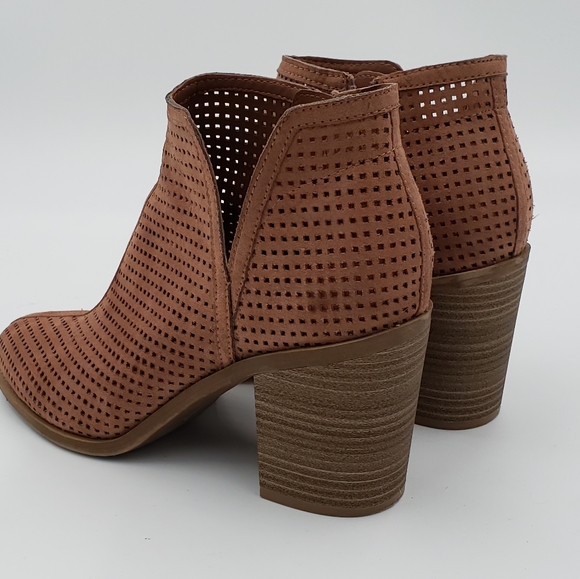 DV Dolce Vita Tan-Taupe Block Heel Ankle Boot - Picture 2 of 13